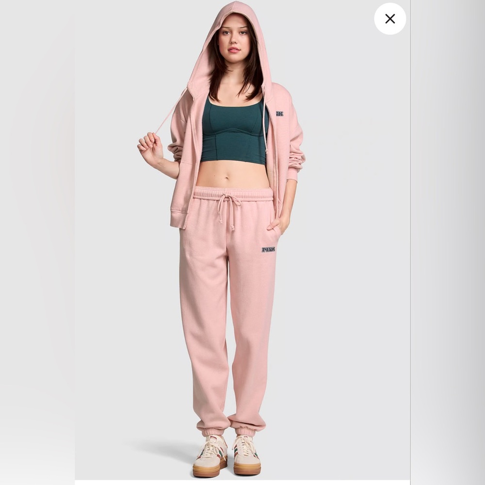 PINK
IVY FLEECE CAMPUS SWEATPANTS Size Medium